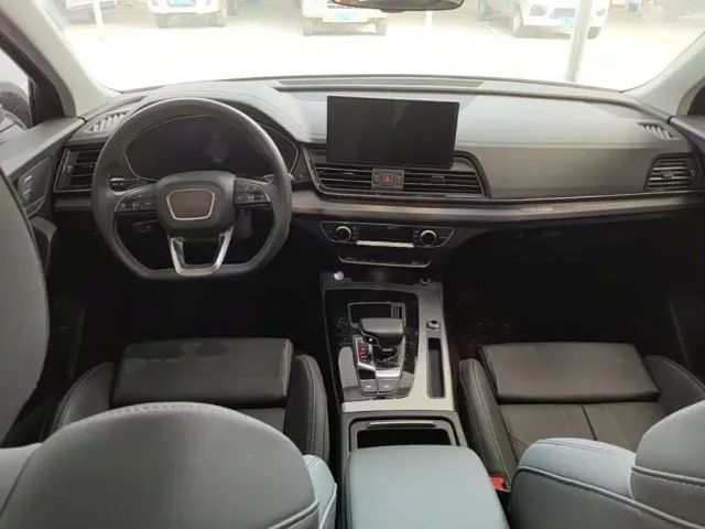 Audi Q5L — Фото автомобиля 9