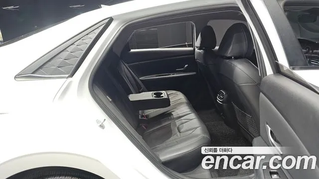Hyundai Avante CN7 — Фото автомобиля 17