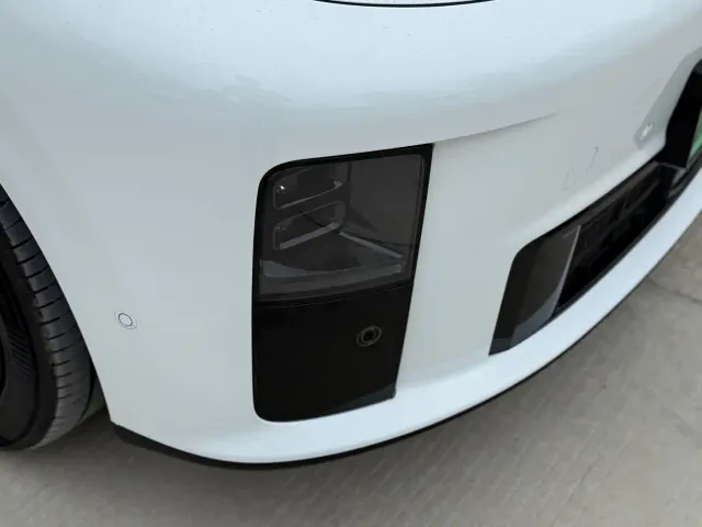 Li Auto i6 — Фото автомобиля 13