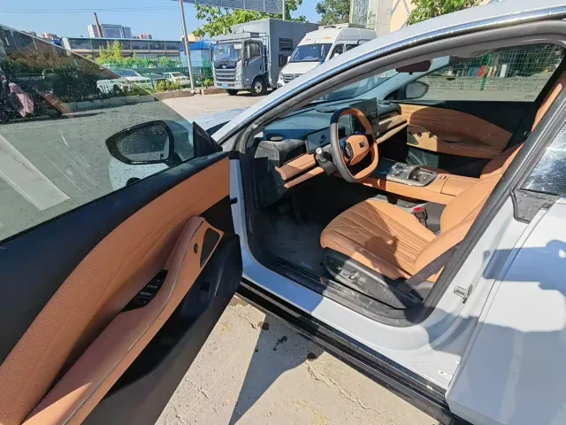 Geely Galaxy Xingyao 8 — Фото автомобиля 5