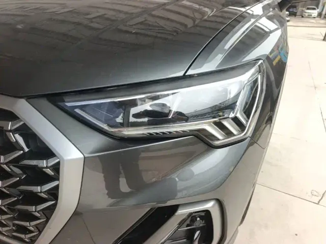 Audi Q3 — Фото автомобиля 23