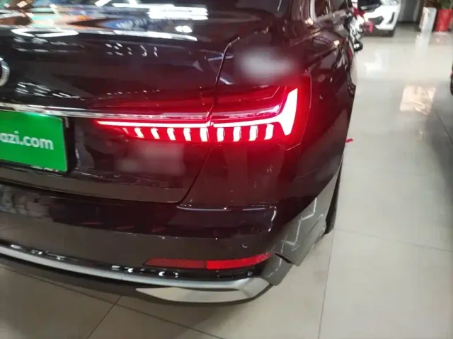 Audi A6L — Фото автомобиля 7