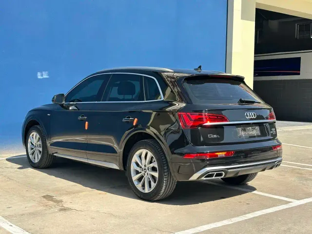 Audi Q5L — Фото автомобиля 9