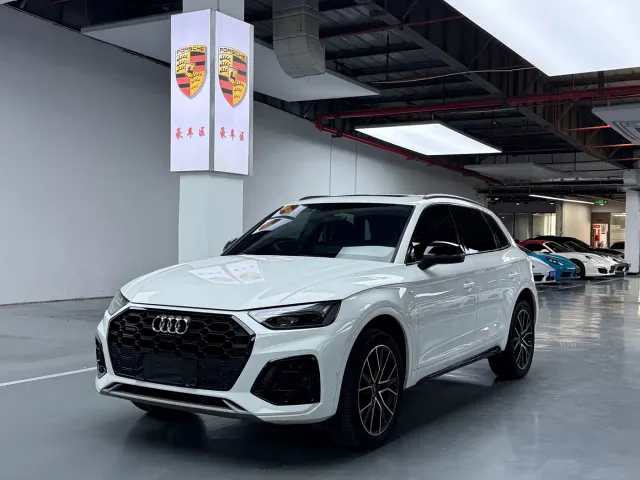 Фотография автомобиля — Audi Q5L