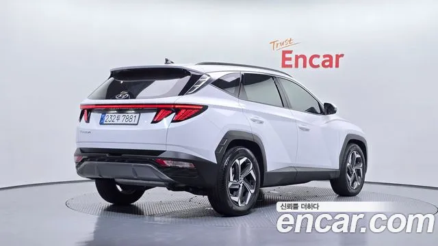 Hyundai Tucson Tucson (NX4) Бензин 1.6 турбо 2WD — Фото автомобиля 2