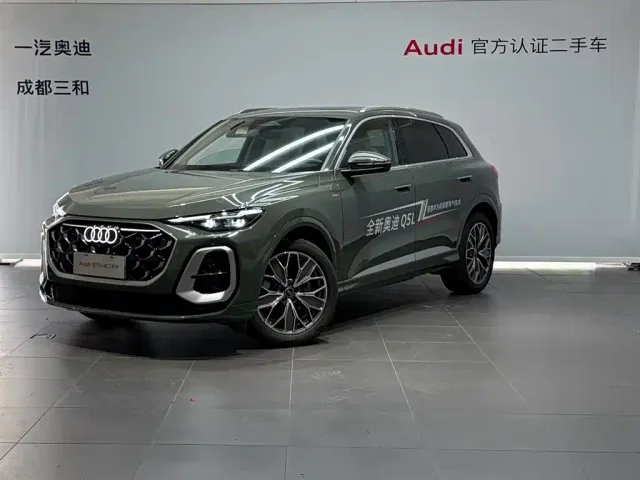 Фотография автомобиля — Audi Q5L