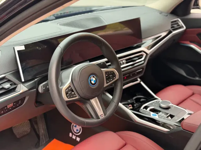 BMW BMW i3 2022 eDrive 35 L — Фото автомобиля 7