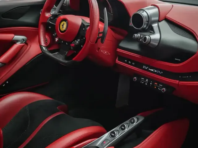 Ferrari F8 — Фото автомобиля 11