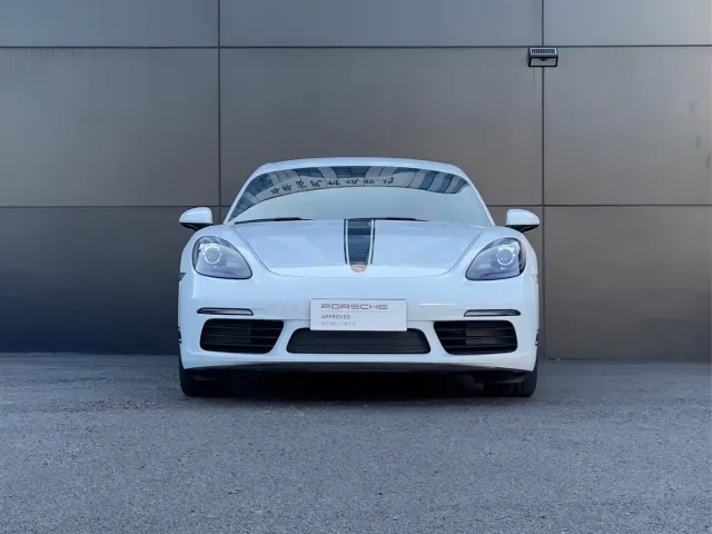 Porsche 718 — Фото автомобиля 3