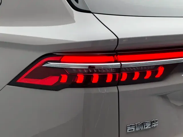 Geely Xingyue L — Фото автомобиля 9