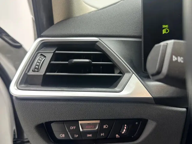 BMW 3 Series — Фото автомобиля 17