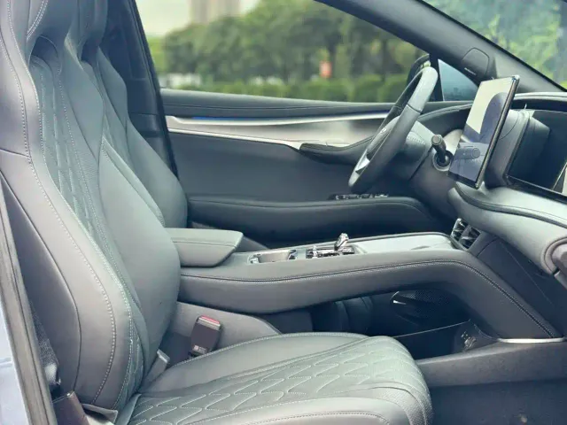 BYD Sealion 07 EV — Фото автомобиля 4
