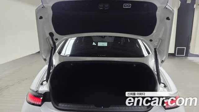Hyundai Ioniq 6 — Фото автомобиля 22