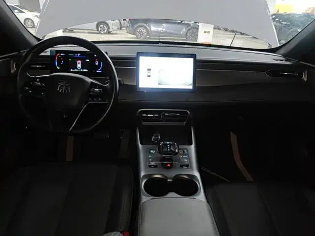 BYD Qin PLUS — Фото автомобиля 9