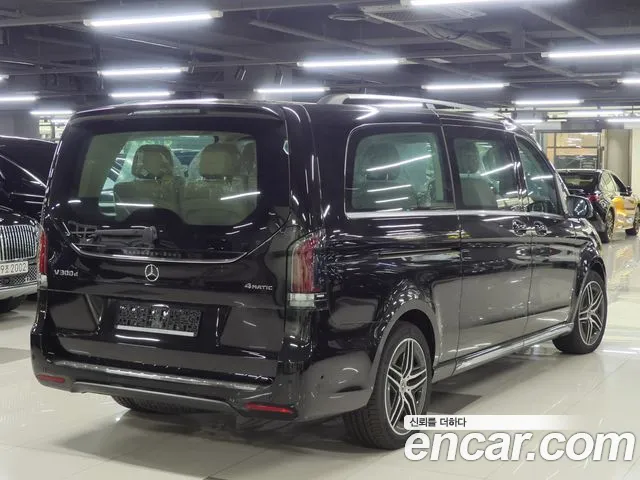 Mercedes-Benz V-Class — Фото автомобиля 3