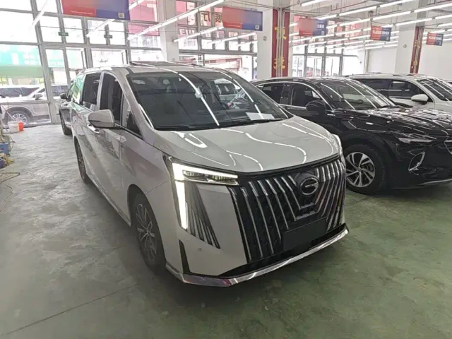 GAC Trumpchi M8 — Фото автомобиля 3