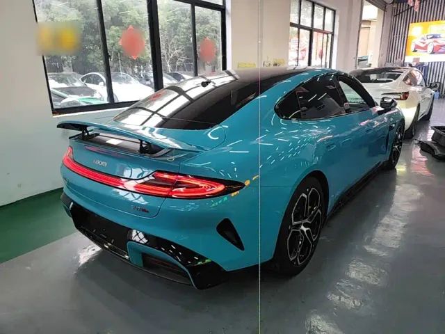 Xiaomi SU7 — Фото автомобиля 6