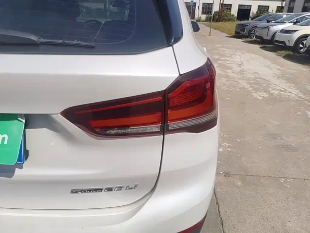 BMW X1 — Фото автомобиля 7