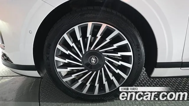 Hyundai Grandeur GN7 — Фото автомобиля 5