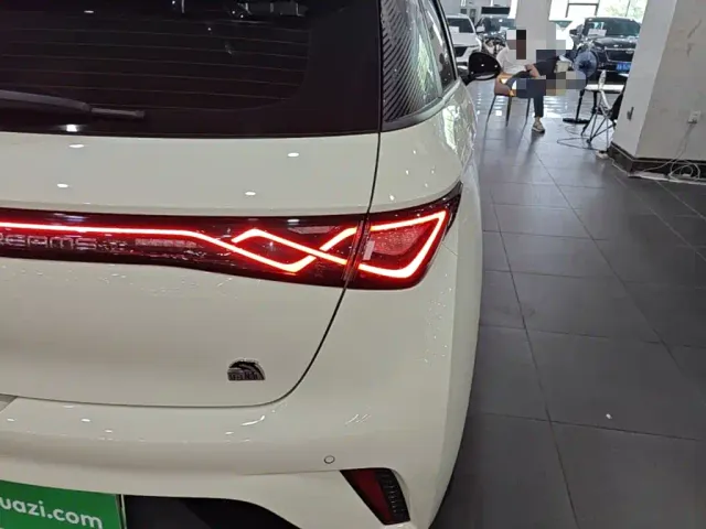 BYD Dolphin — Фото автомобиля 7