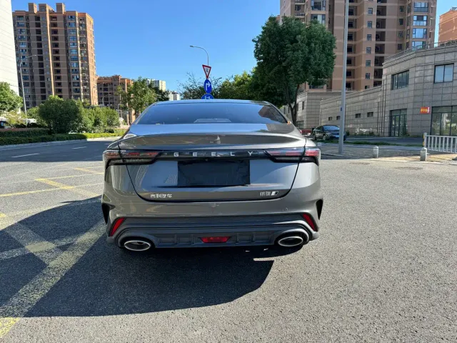 Geely Binrui — Фото автомобиля 12