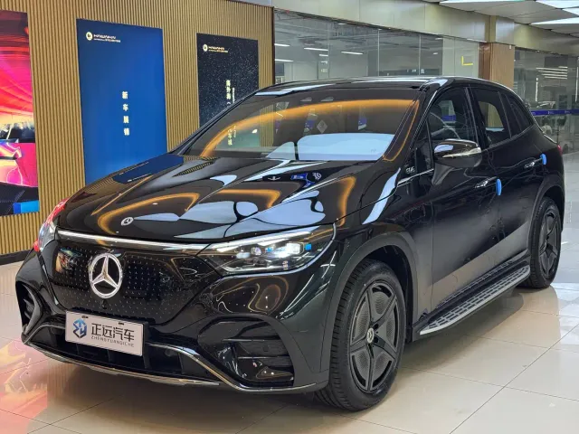 Фотография автомобиля — Mercedes-Benz EQE SUV