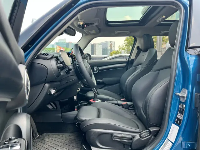 MINI Hatch — Фото автомобиля 5