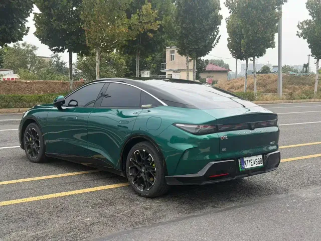 Arcfox Alpha S5 — Фото автомобиля 7
