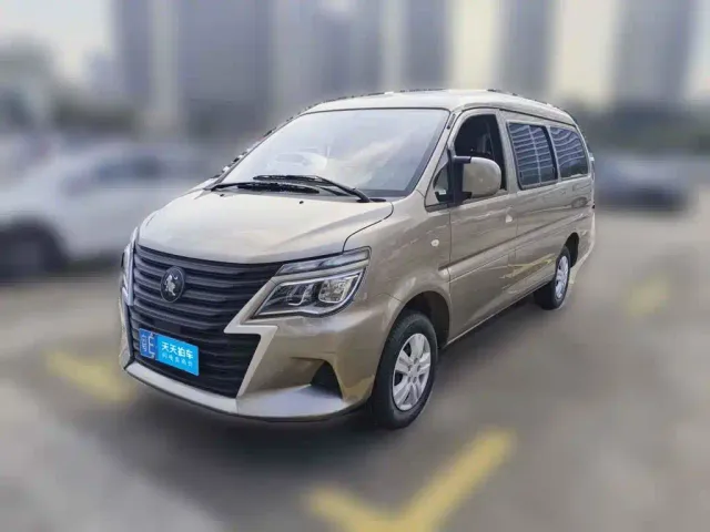 Фотография автомобиля — Forthing Lingzhi