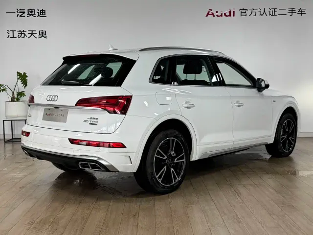 Audi Q5L — Фото автомобиля 4