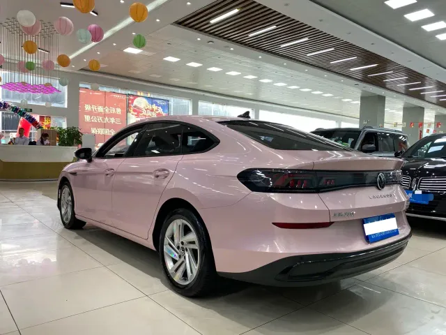 Volkswagen Lamando — Фото автомобиля 10