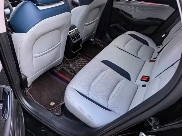 Geely Xingrui — Фото автомобиля 6