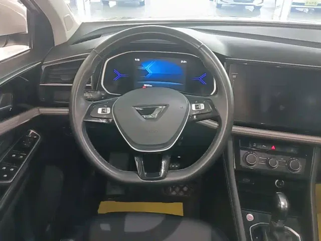 Jetta VS7 — Фото автомобиля 10