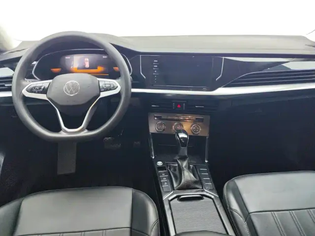 Volkswagen Passat — Фото автомобиля 12