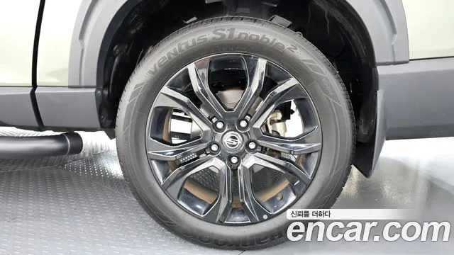 KG_Mobility_Ssangyong Rexton Новый Rexton Sport Khan Дизель 2.2 4WD — Фото автомобиля 20