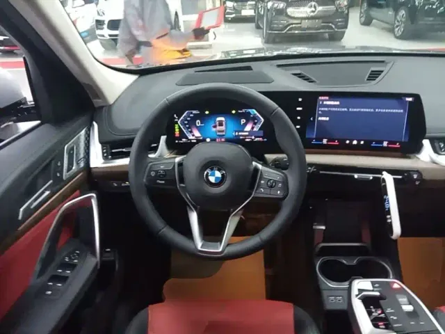 BMW X1 — Фото автомобиля 10