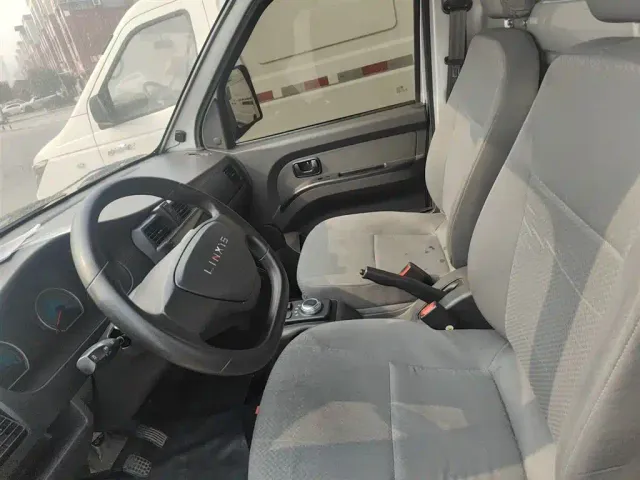 Wuling Electric Truck — Фото автомобиля 14