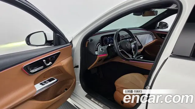 Mercedes-Benz E-Class — Фото автомобиля 10