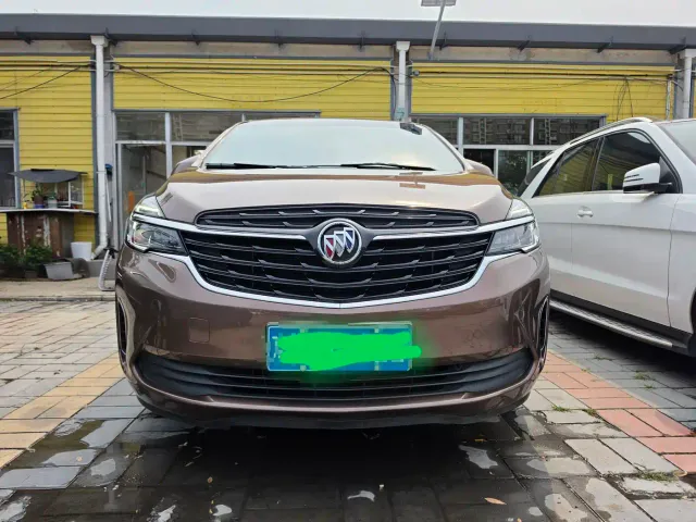 Buick GL8 — Фото автомобиля 2