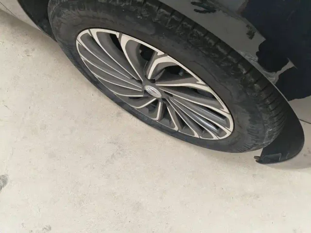 Buick LaCrosse — Фото автомобиля 8