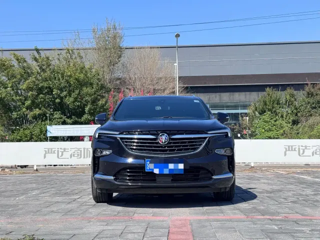 Buick Enclave — Фото автомобиля 2