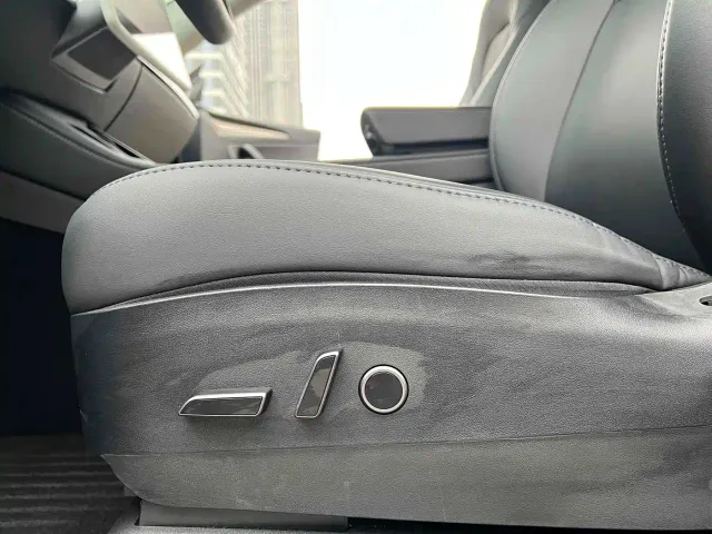 Tesla Model Y — Фото автомобиля 19