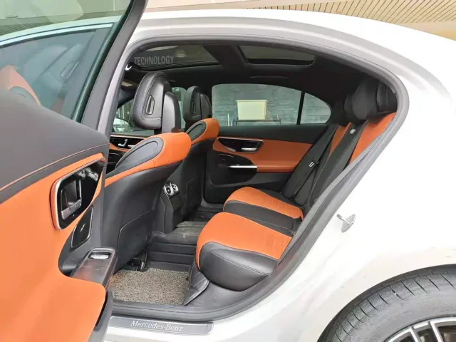 Mercedes-Benz C-Class — Фото автомобиля 8