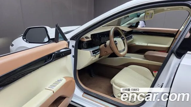 Hyundai Grandeur GN7 — Фото автомобиля 15