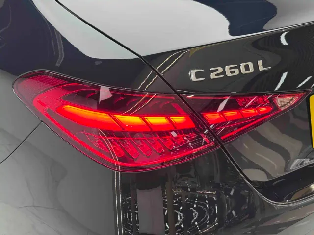 Mercedes-Benz C-Class — Фото автомобиля 11