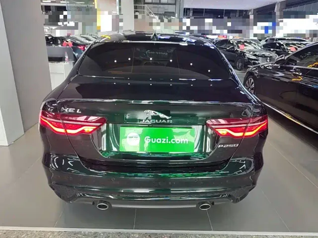 Jaguar XEL — Фото автомобиля 5