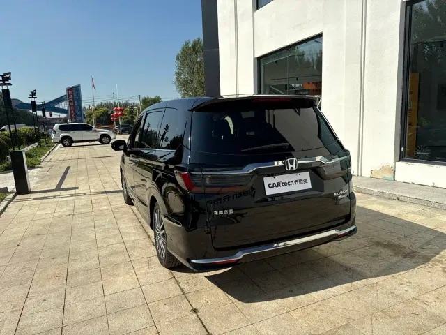 Honda Elysion — Фото автомобиля 7