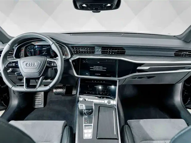 Audi A6L — Фото автомобиля 12