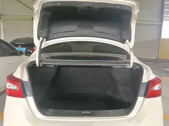 Nissan Sylphy — Фото автомобиля 21