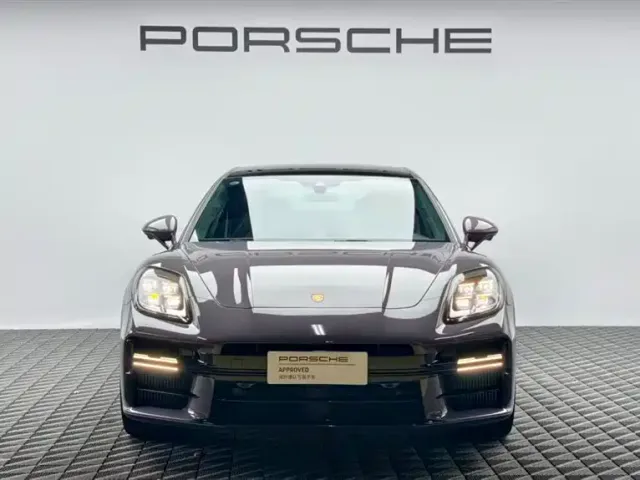 Porsche Panamera — Фото автомобиля 3